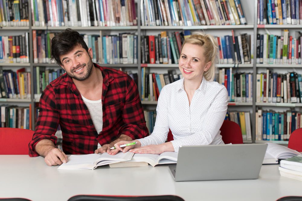 סטודנטים בספריה